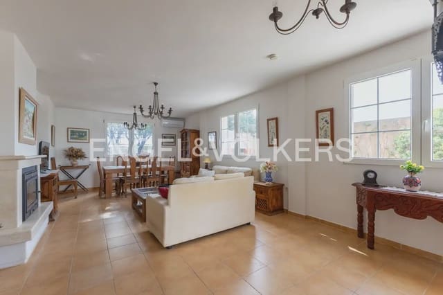 4 slaapkamer Villa te koop in La Vega - Marenyet, Cullera met garage - € 700.000 (Ref: 9973751)