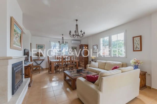 4 slaapkamer Villa te koop in La Vega - Marenyet, Cullera met garage - € 700.000 (Ref: 9973751)