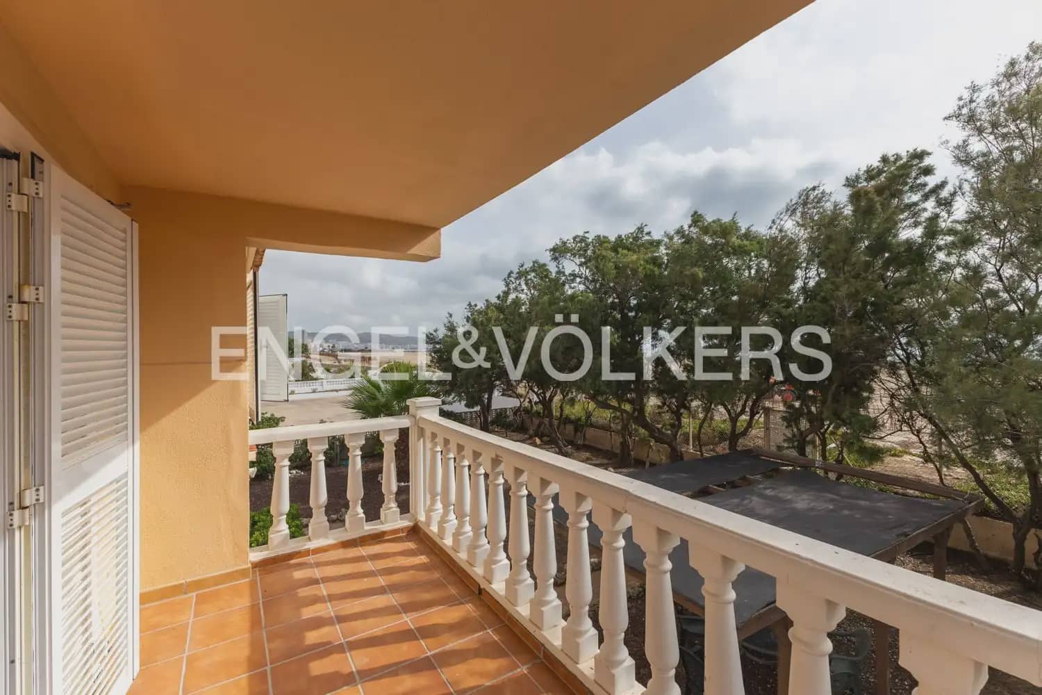 4 bedroom Villa for sale in Cullera with garage - € 700,000 (Ref: 9973751)