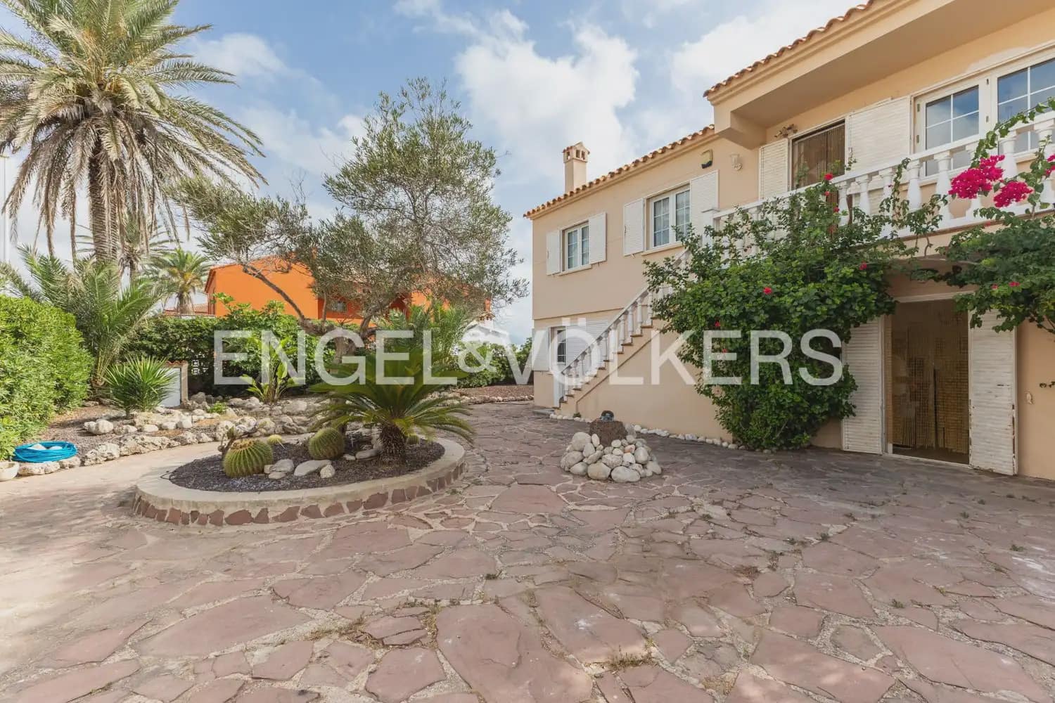 4 bedroom Villa for sale in Cullera with garage - € 700,000 (Ref: 9973751)