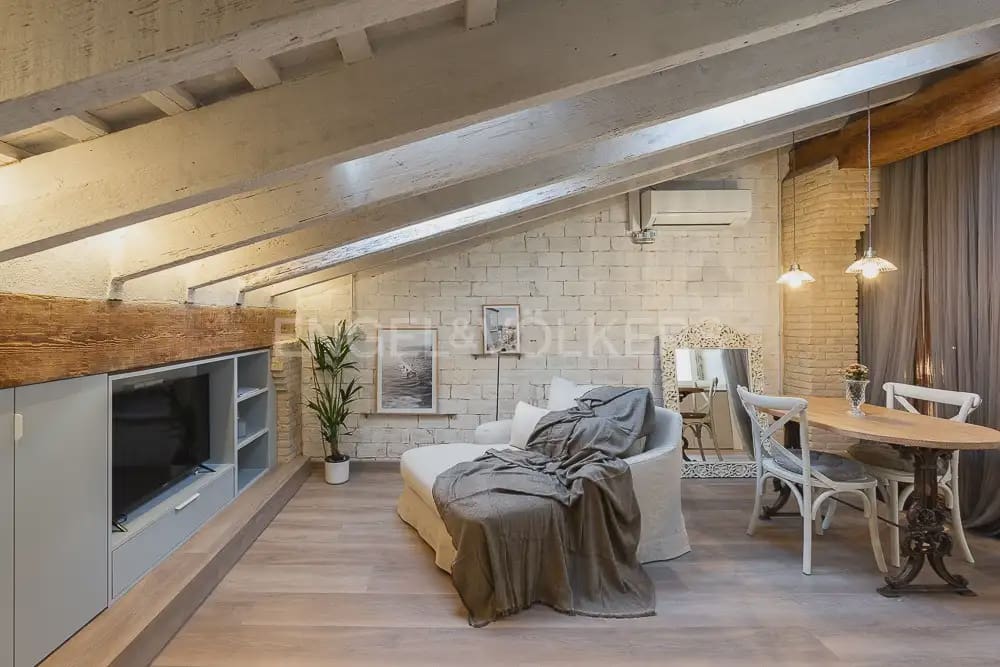 1 soverom Leilighet til leie i Valencia by - € 1 350 (Ref: 9973873)