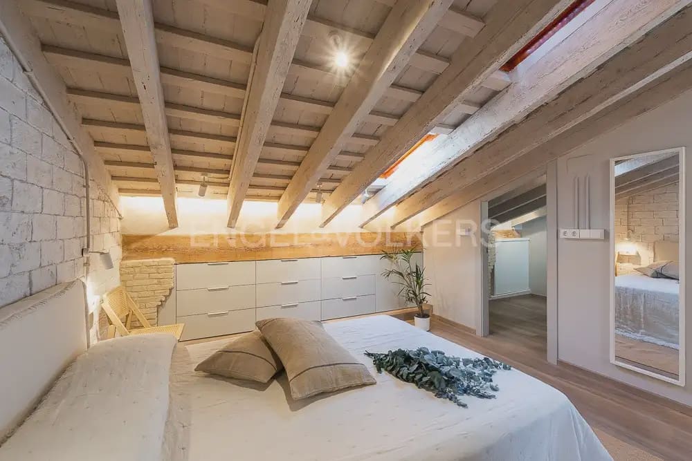1 soverom Leilighet til leie i Valencia by - € 1 350 (Ref: 9973873)