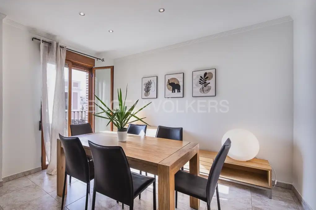 5 bedroom Flat for rent in Valencia city - € 2,300 (Ref: 9973874)