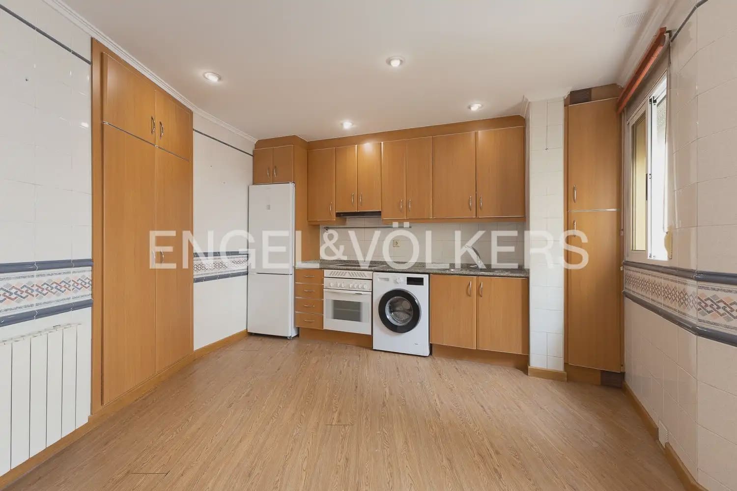 2 camera da letto Appartamento da affittare in Valencia citta - 2.000 € (Rif: 9973875)