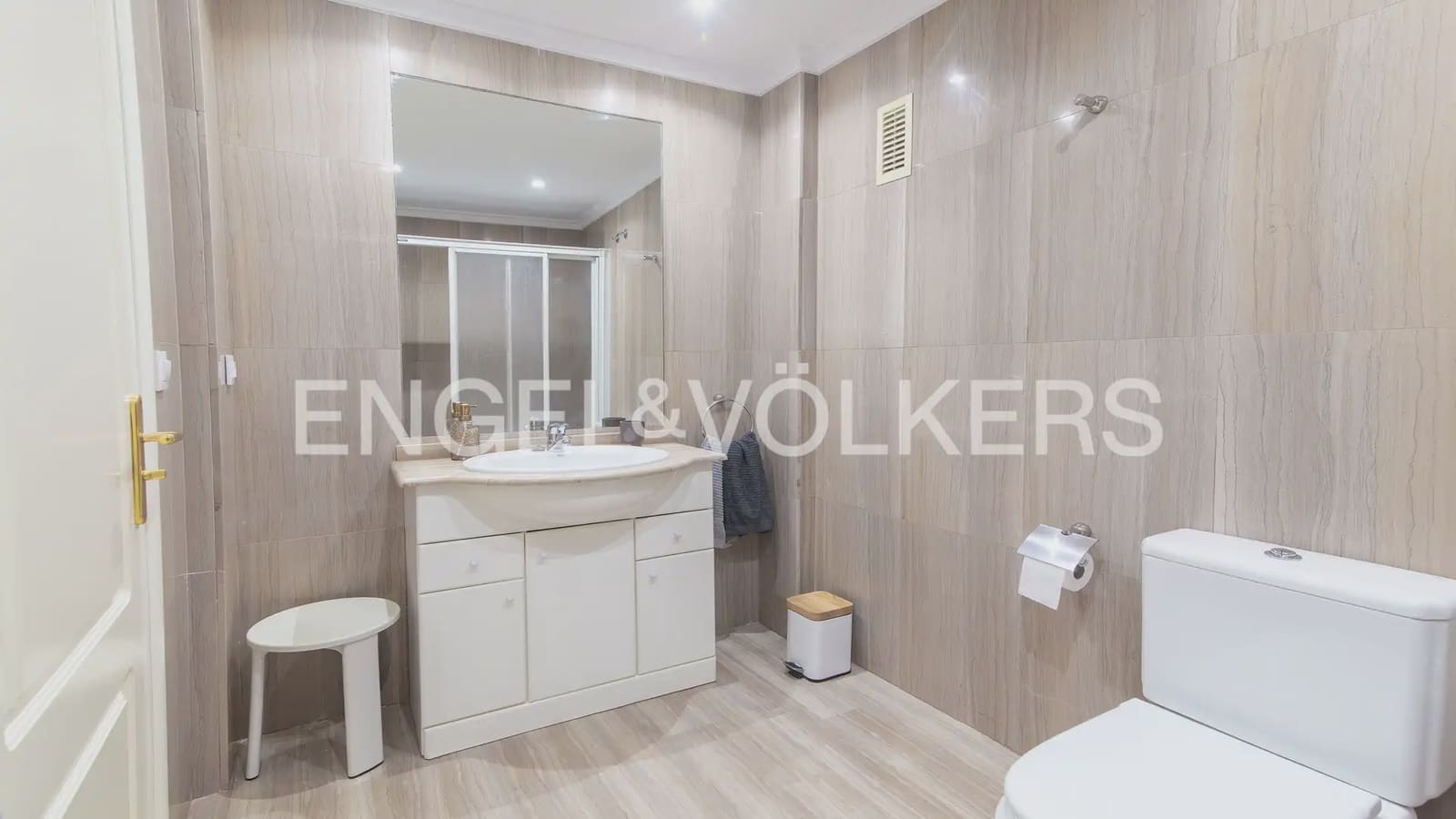 2 bedroom Flat for rent in Javea / Xabia with pool garage - € 1,800 (Ref: 9973876)