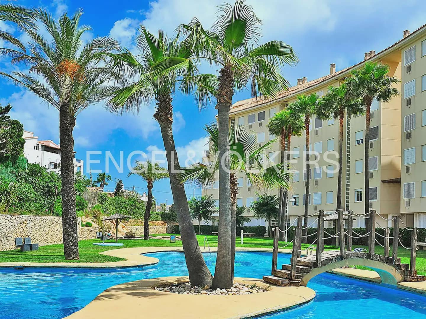 2 bedroom Flat for rent in Javea / Xabia with pool garage - € 1,800 (Ref: 9973876)