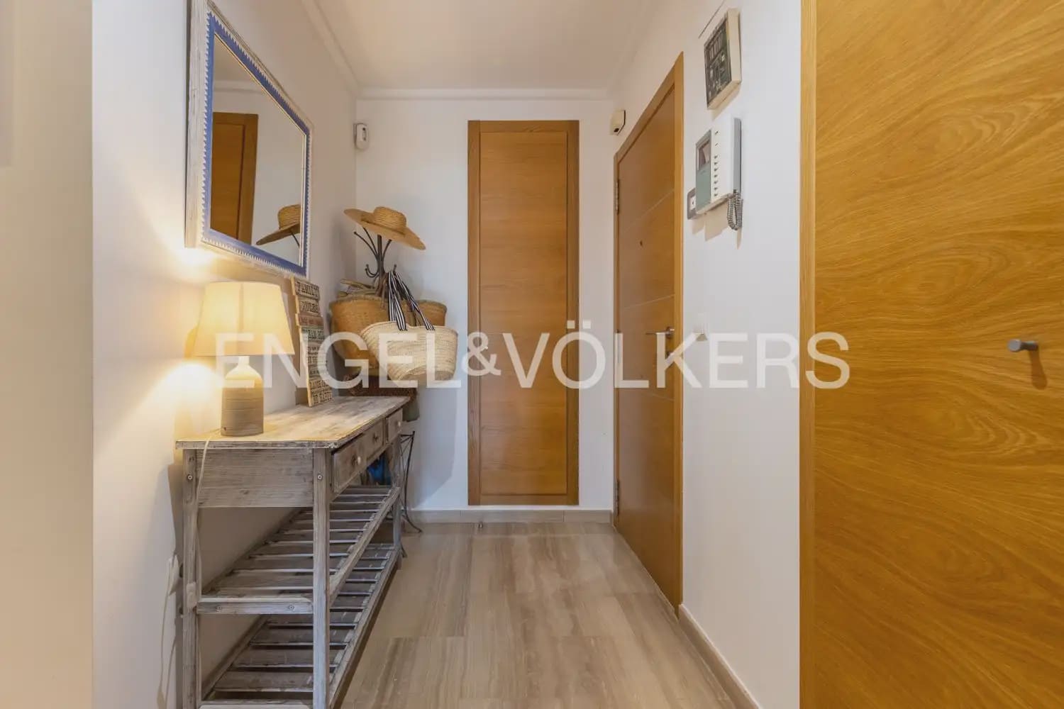 3 bedroom Flat for rent in Javea / Xabia with pool garage - € 1,800 (Ref: 9973877)