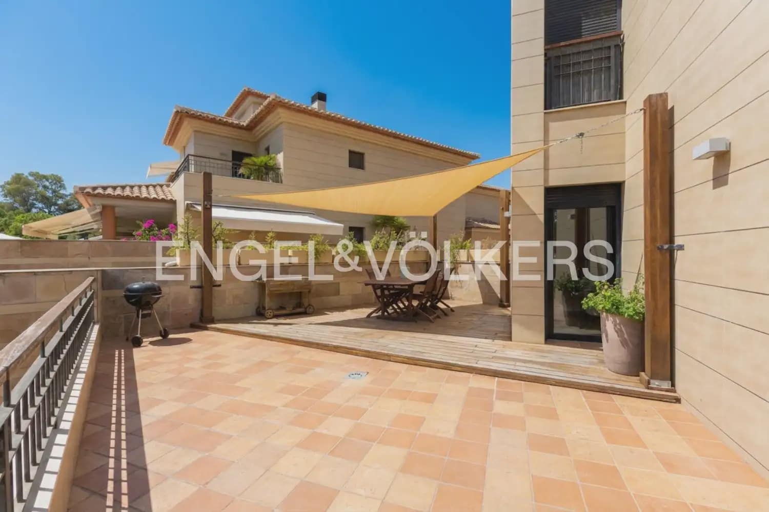 3 bedroom Flat for rent in Javea / Xabia with pool garage - € 1,800 (Ref: 9973877)