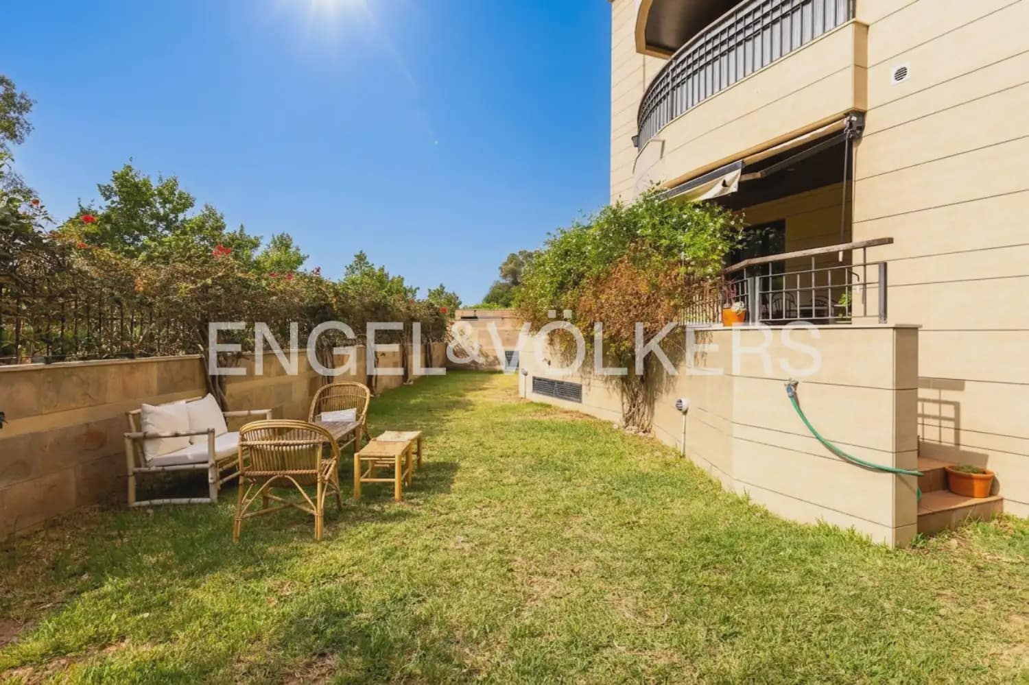 3 bedroom Flat for rent in Javea / Xabia with pool garage - € 1,800 (Ref: 9973877)