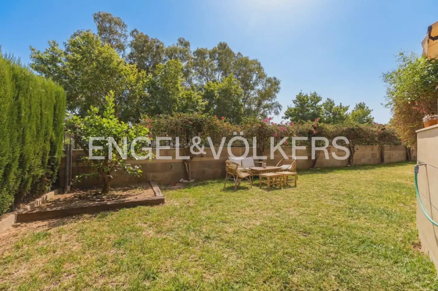 3 bedroom Flat for rent in Javea / Xabia with pool garage - € 1,800 (Ref: 9973877)
