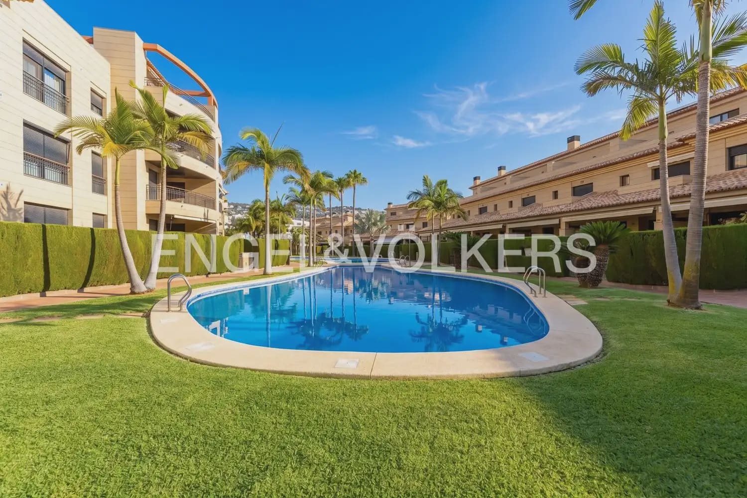 3 bedroom Flat for rent in Javea / Xabia with pool garage - € 1,800 (Ref: 9973877)