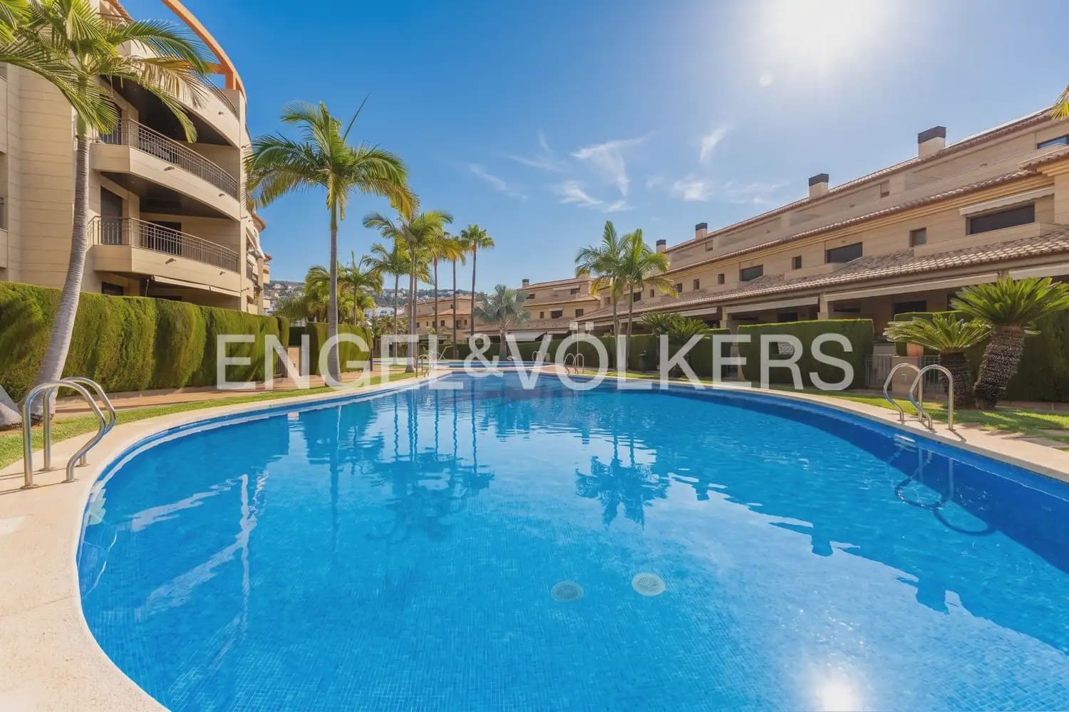 3 bedroom Flat for rent in Javea / Xabia with pool garage - € 1,800 (Ref: 9973877)
