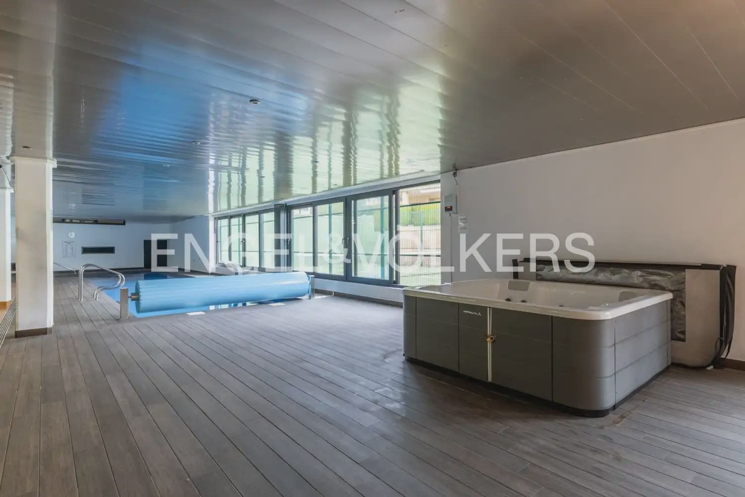 3 bedroom Flat for rent in Javea / Xabia with pool garage - € 1,800 (Ref: 9973877)