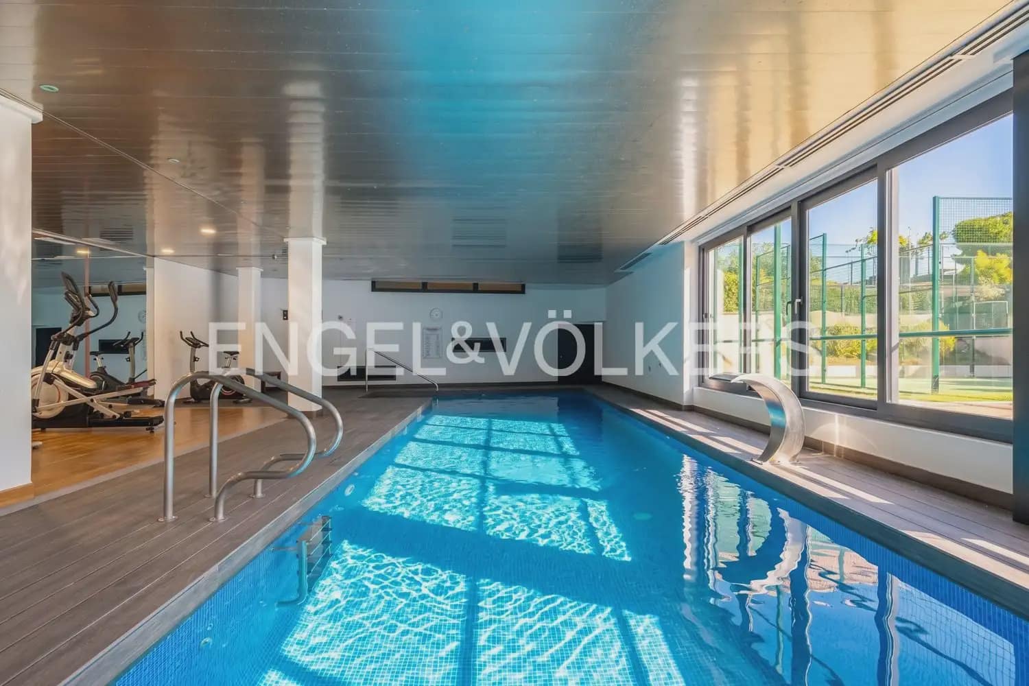 3 bedroom Flat for rent in Javea / Xabia with pool garage - € 1,800 (Ref: 9973877)