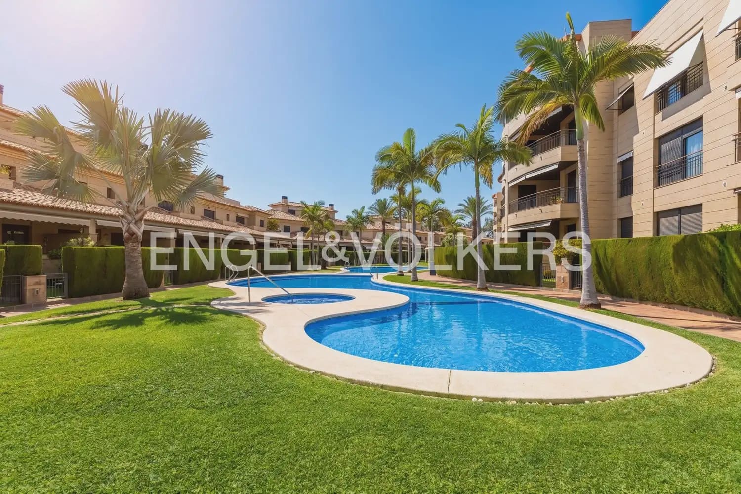 3 bedroom Flat for rent in Javea / Xabia with pool garage - € 1,800 (Ref: 9973877)