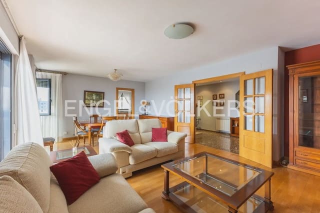 5 slaapkamer Penthouse te koop in Este, Castelló de la Plana met garage - € 398.000 (Ref: 9973879)