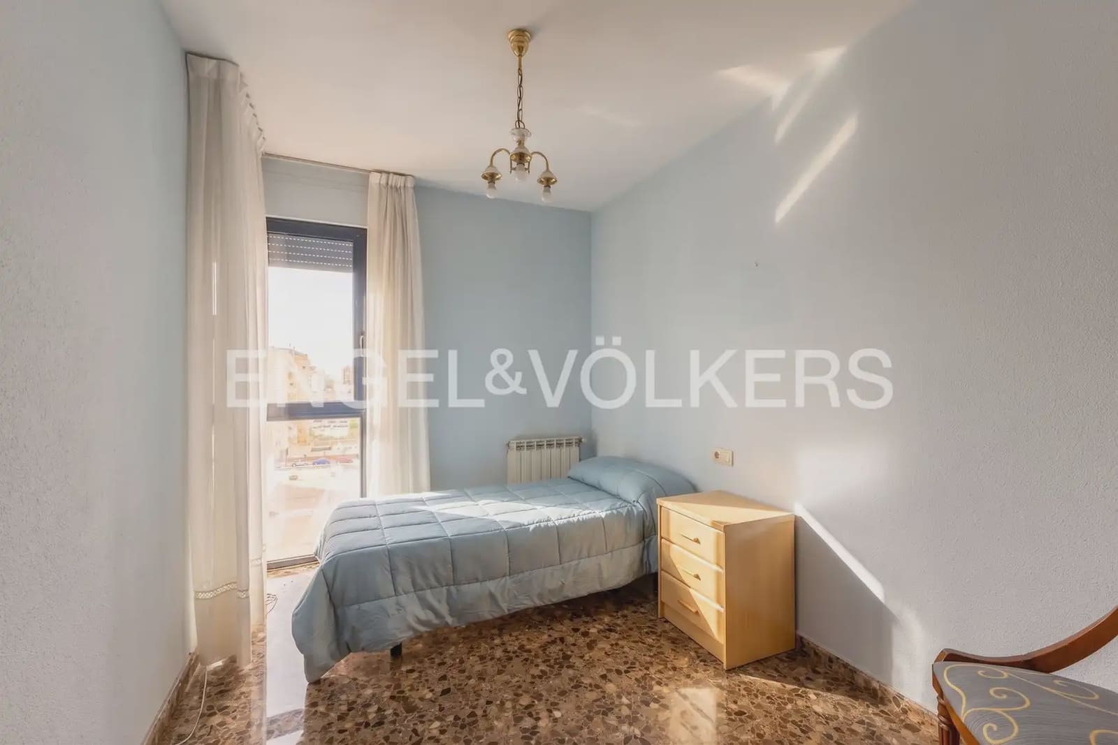 5 bedroom Penthouse for sale in Castello de la Plana with garage - € 398,000 (Ref: 9973879)