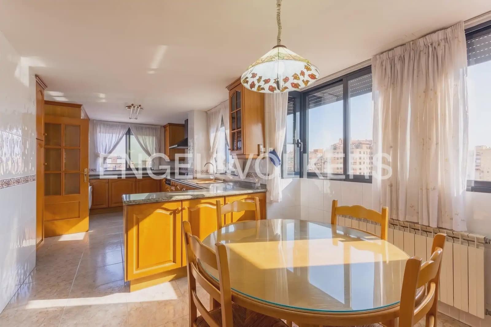 5 bedroom Penthouse for sale in Castello de la Plana with garage - € 398,000 (Ref: 9973879)