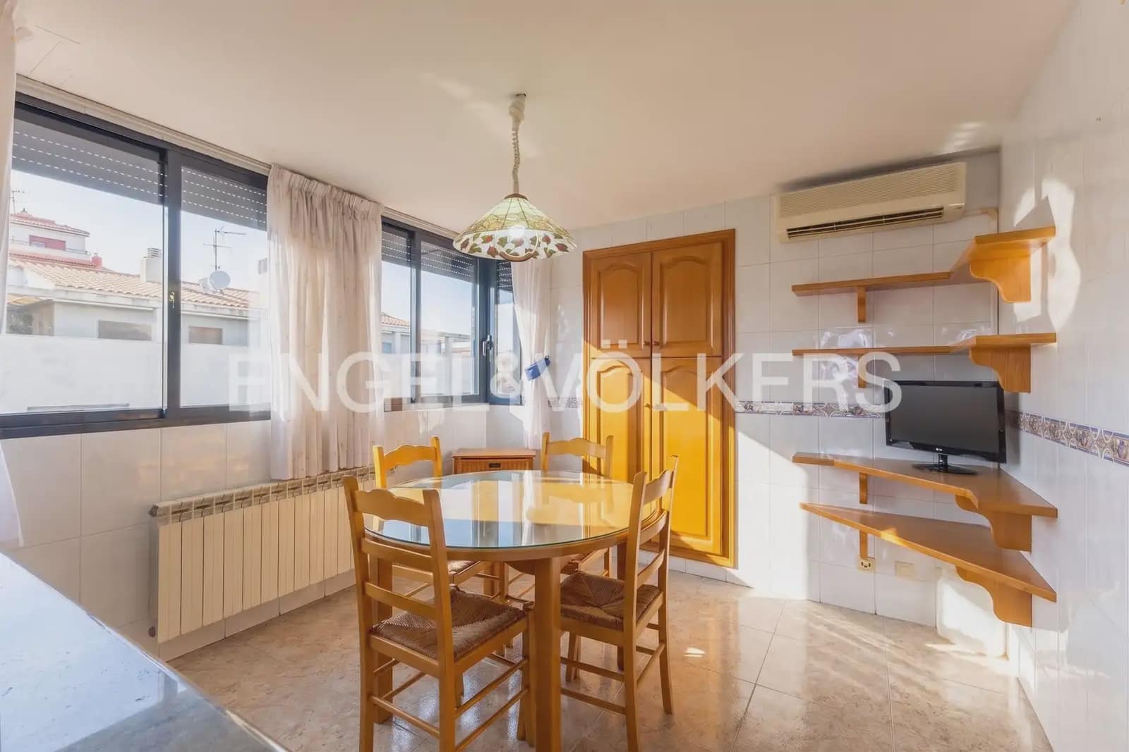 5 bedroom Penthouse for sale in Castello de la Plana with garage - € 398,000 (Ref: 9973879)