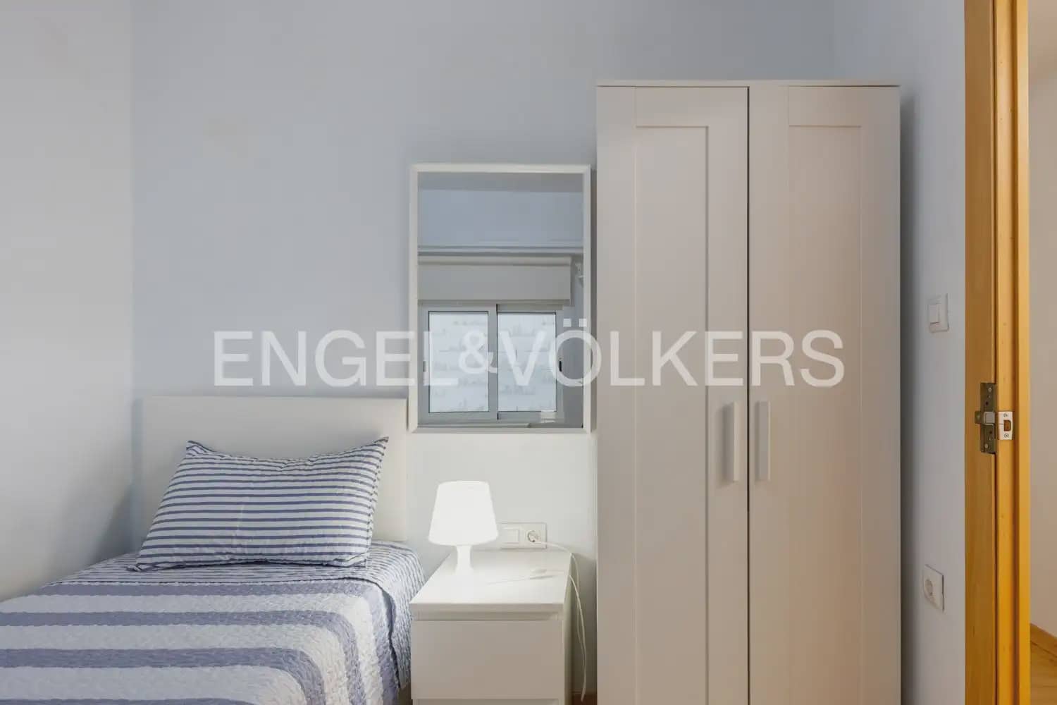 Piso de 3 habitaciones en València ciudad en venta - 365.000 € (Ref: 9974241)