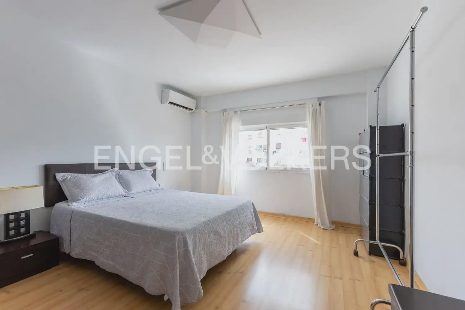 Piso de 3 habitaciones en València ciudad en venta - 365.000 € (Ref: 9974241)