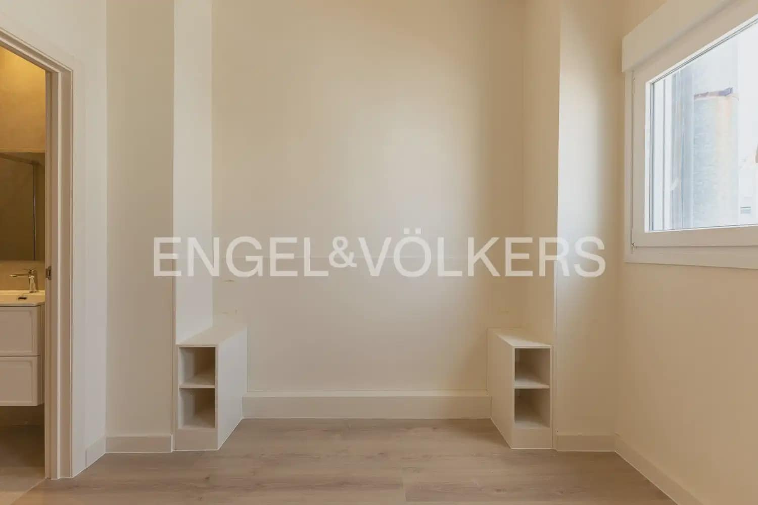 2 soveværelse Lejlighed til salg i Valencia by - € 680.000 (Ref: 9974242)