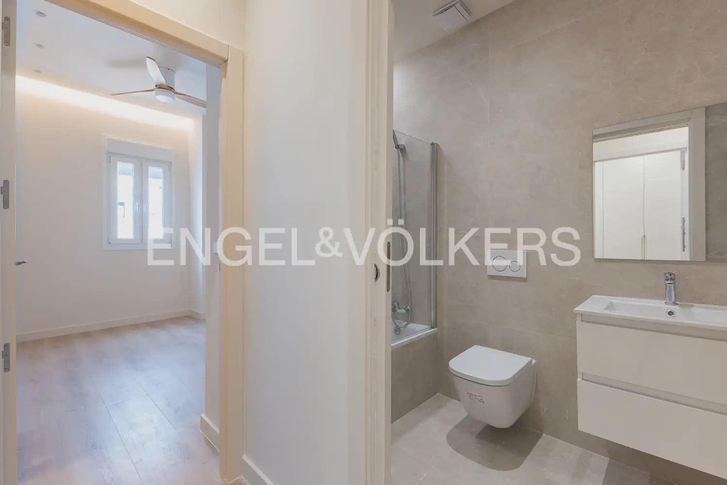 2 soveværelse Lejlighed til salg i Valencia by - € 680.000 (Ref: 9974242)
