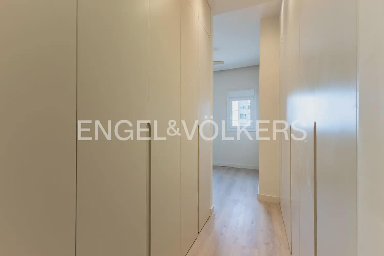 2 soveværelse Lejlighed til salg i Valencia by - € 680.000 (Ref: 9974242)