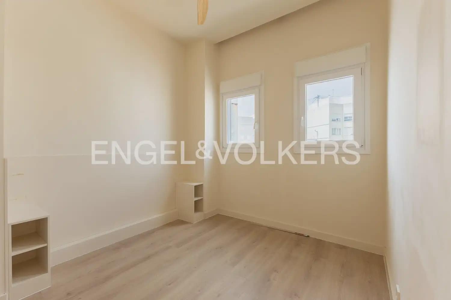 2 soveværelse Lejlighed til salg i Valencia by - € 680.000 (Ref: 9974242)