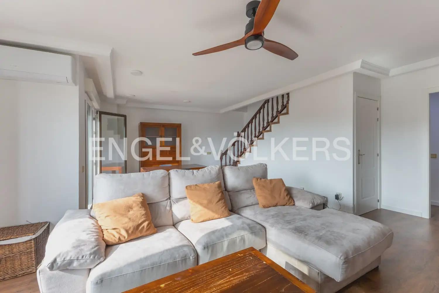 4 bedroom Flat for rent in Valencia city - € 3,000 (Ref: 9975714)