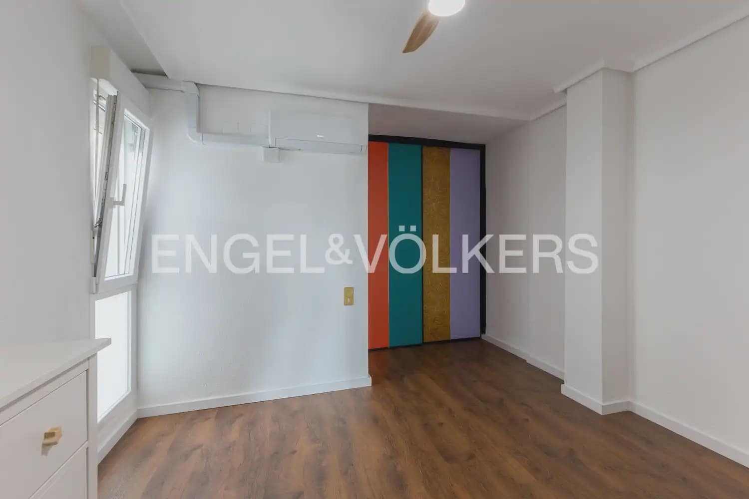 4 bedroom Flat for rent in Valencia city - € 3,000 (Ref: 9975714)