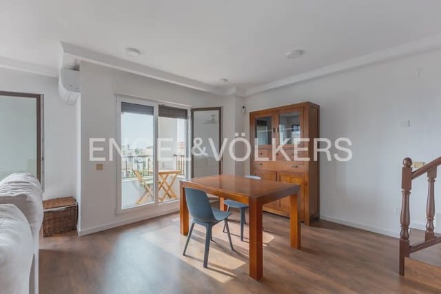4 quarto Apartamento para arrendar em Cabanyal-Canyamelar, Valência cidade - 2 700 € (Ref: 9975714)