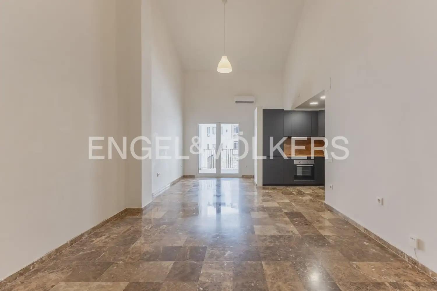 2 Zimmer Wohnung zu vermieten in Valencia Stadt - 1.200 € (Ref: 9976105)