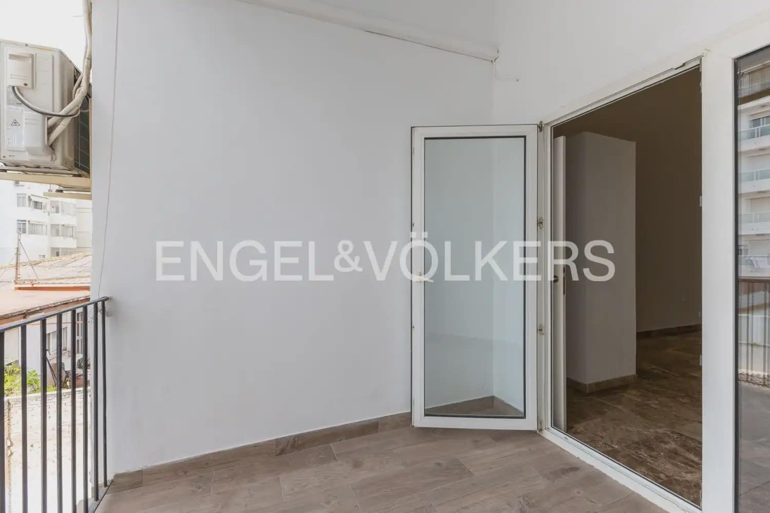 2 Zimmer Wohnung zu vermieten in Valencia Stadt - 1.200 € (Ref: 9976105)