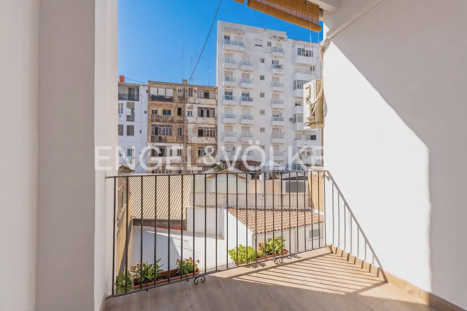 2 Zimmer Wohnung zu vermieten in Valencia Stadt - 1.200 € (Ref: 9976105)