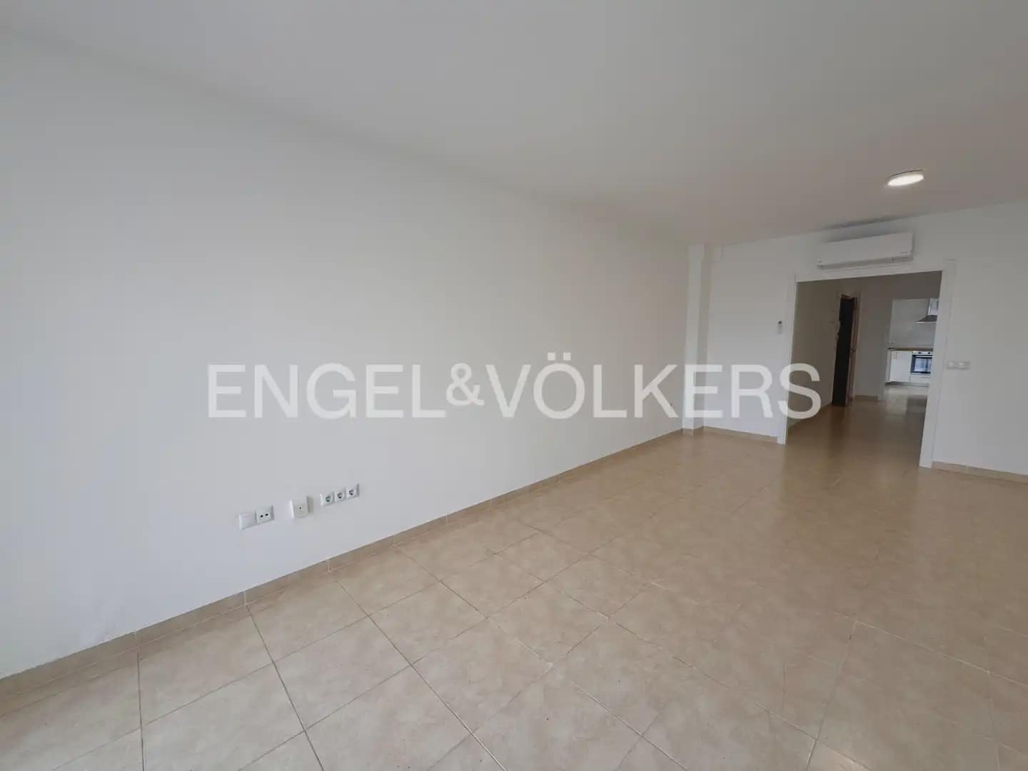 3 soveværelse Lejlighed til leje i Denia - € 1.150 (Ref: 9976352)