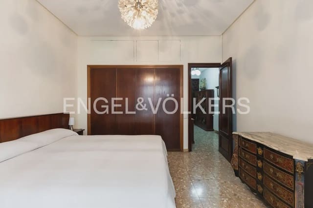 8 soverom Leilighet til salgs i La Gran Via, Valencia by - € 1 235 000 (Ref: 9976507)