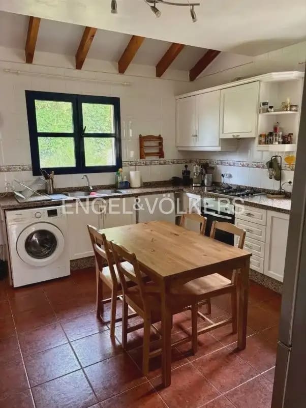 4 soveværelse Villa til leje i Riba-roja de Turia med swimmingpool garage - € 2.400 (Ref: 9976508)