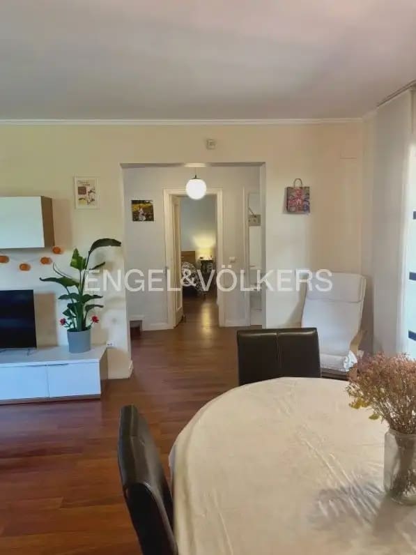 4 soveværelse Villa til leje i Riba-roja de Turia med swimmingpool garage - € 2.400 (Ref: 9976508)