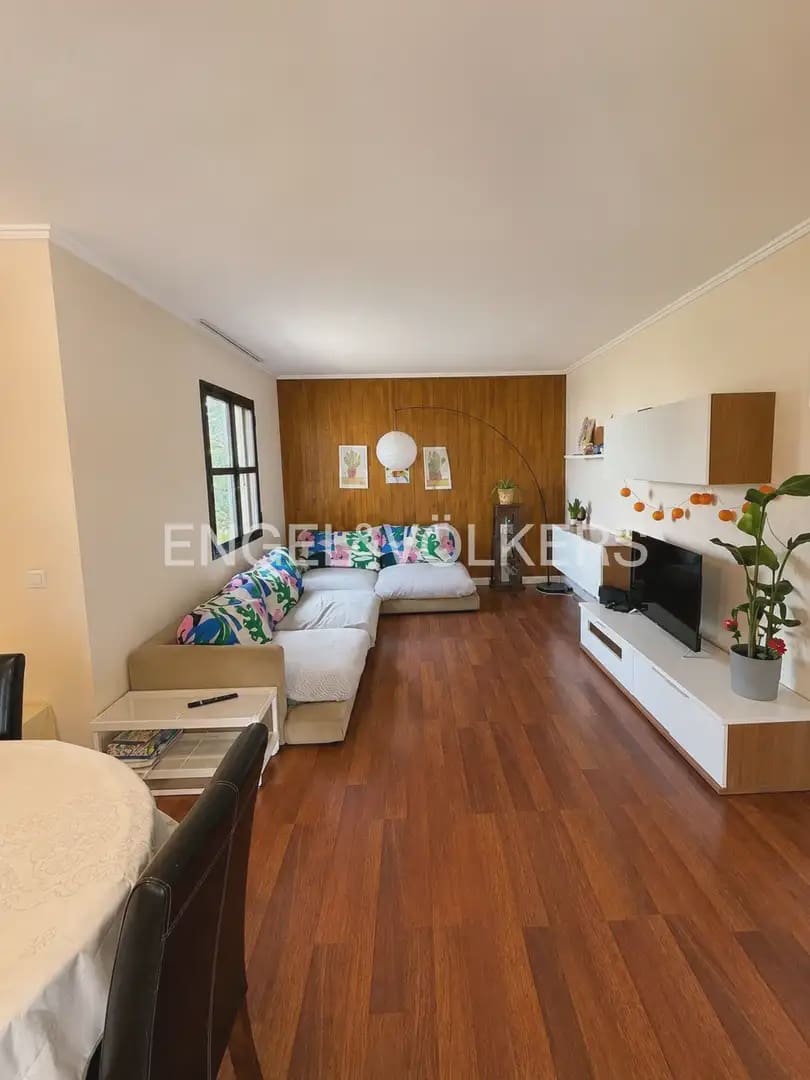 4 soveværelse Villa til leje i Riba-roja de Turia med swimmingpool garage - € 2.400 (Ref: 9976508)