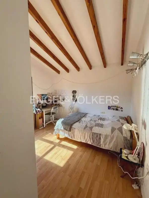 4 soveværelse Villa til leje i Riba-roja de Turia med swimmingpool garage - € 2.400 (Ref: 9976508)