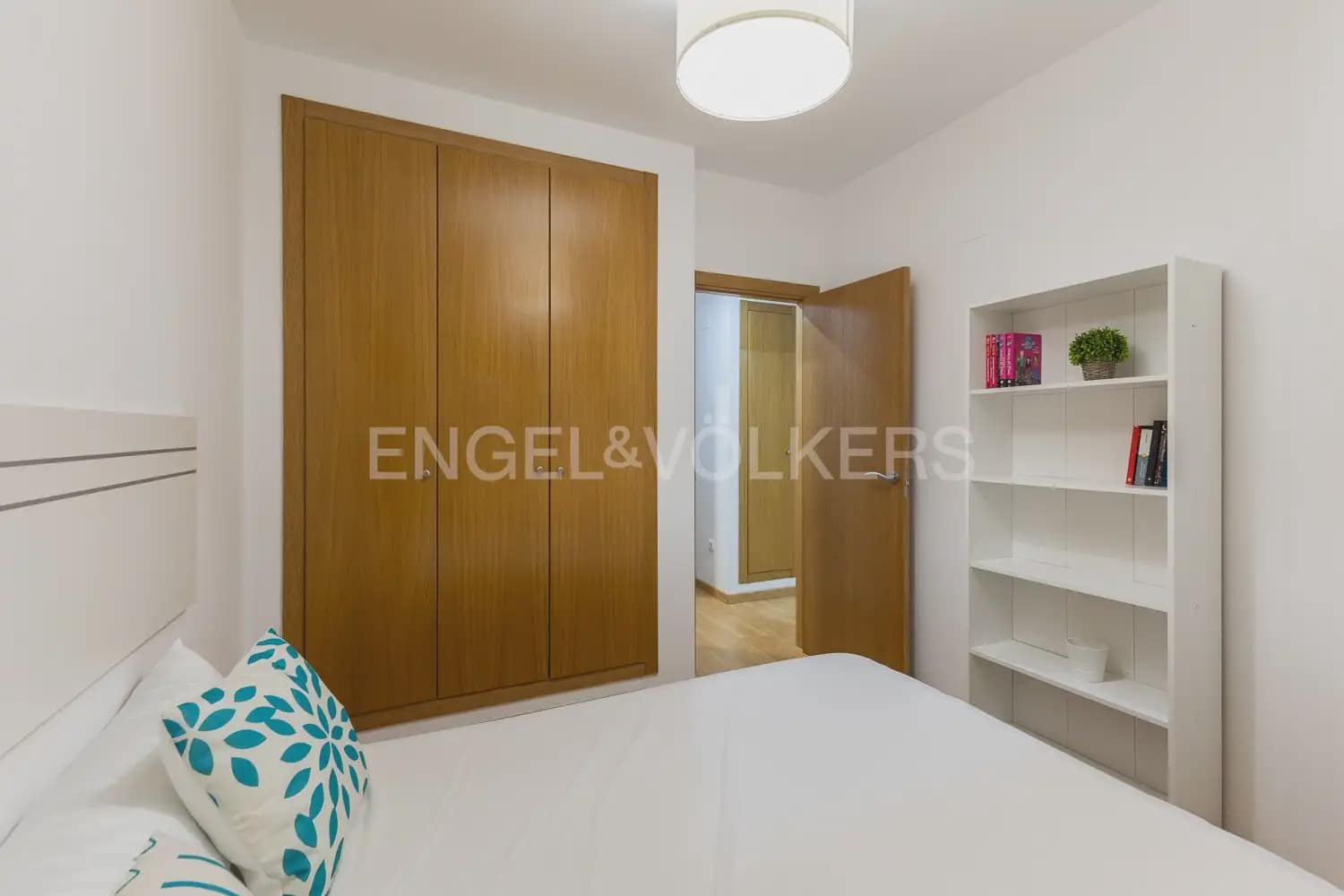 2 bedroom Flat for rent in Canet d'En Berenguer - € 1,000 (Ref: 9977686)