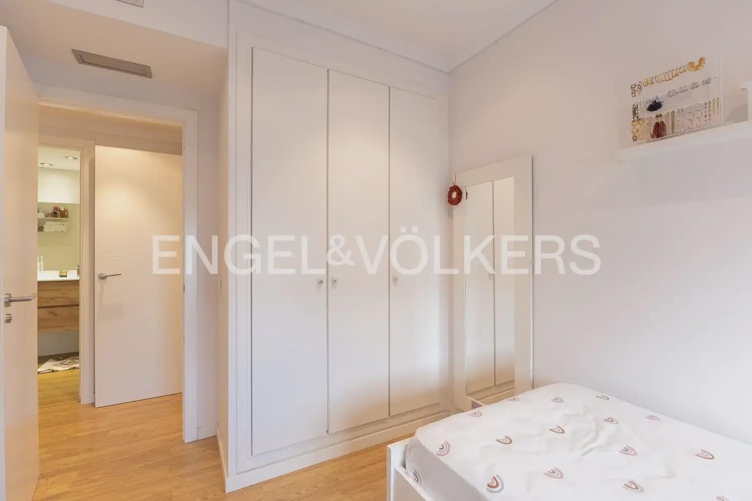 3 camera da letto Appartamento da affittare in Valencia citta con piscina garage - 2.200 € (Rif: 9977829)