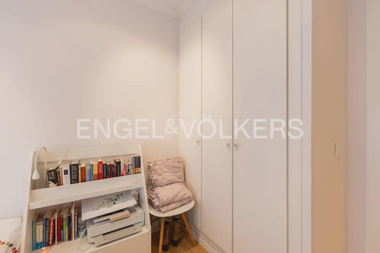 3 camera da letto Appartamento da affittare in Valencia citta con piscina garage - 2.200 € (Rif: 9977829)
