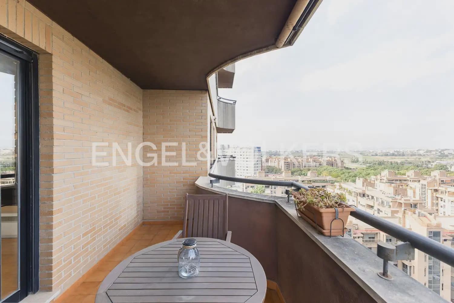 3 camera da letto Appartamento da affittare in Valencia citta con piscina garage - 2.200 € (Rif: 9977829)