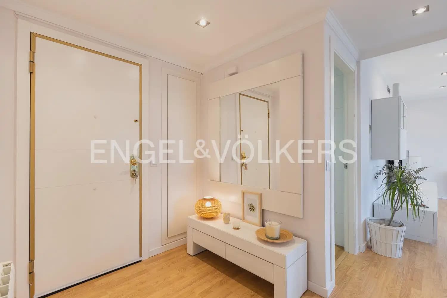 3 camera da letto Appartamento da affittare in Valencia citta con piscina garage - 2.200 € (Rif: 9977829)