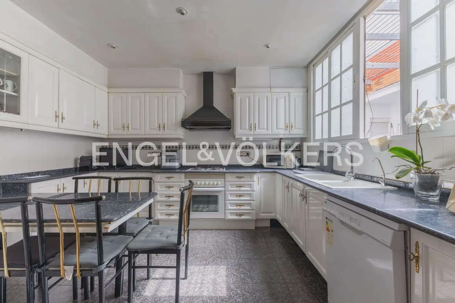 6 soverom Penthouse til salgs i Valencia by med garasje - € 1 750 000 (Ref: 9977830)