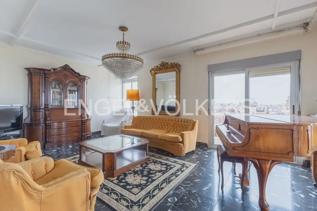 6 soverom Penthouse til salgs i La Gran Via, Valencia by med garasje - € 1 750 000 (Ref: 9977830)