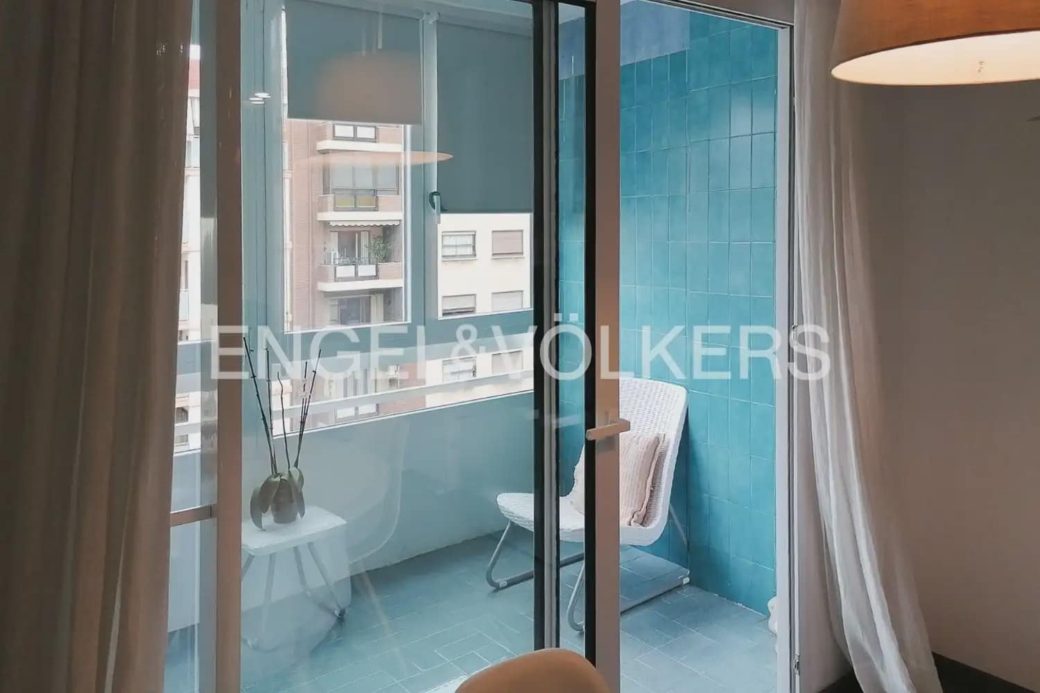 3 bedroom Flat for rent in Valencia city - € 1,400 (Ref: 9977946)
