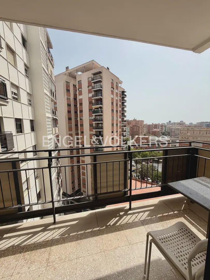 4 soveværelse Lejlighed til leje i Valencia by - € 1.750 (Ref: 9977947)